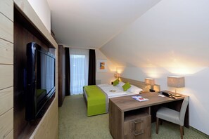Standard Double Room, Balcony - Hotel Schwarz Alm Zwettl  (Zwettl)