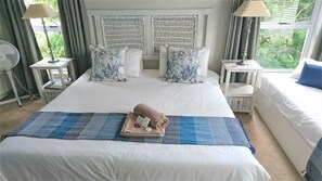 1 bedroom, blackout drapes, iron/ironing board, free WiFi - Indigo Moon Guesthouse (Lichtenburg)