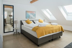 Junior Apartment, 1 Bedroom, Kitchen (incl. cleaning fee of 120 CHF) | Individually decorated, individually furnished, desk, blackout curtains