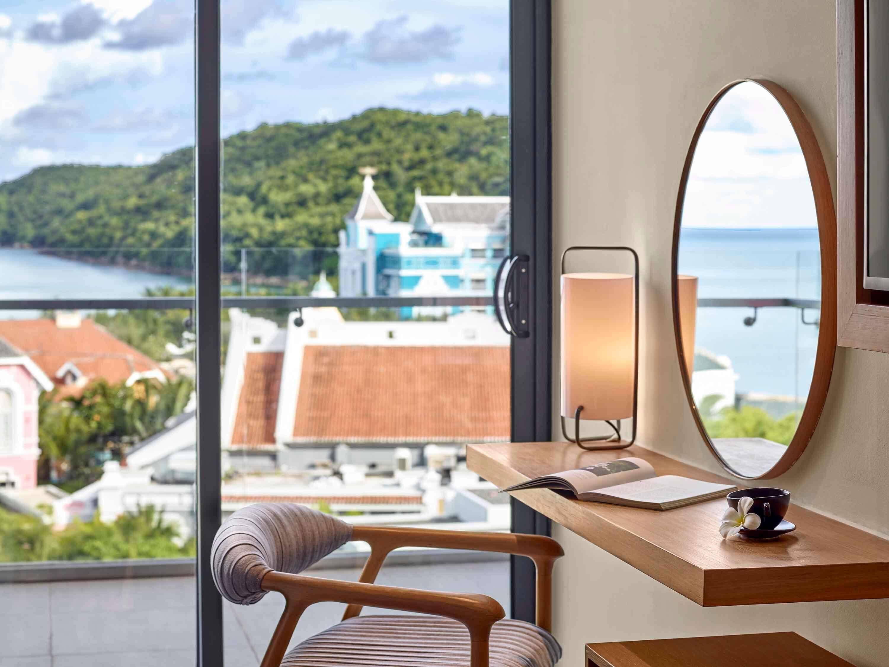 In-room safe, individually decorated, individually furnished, desk