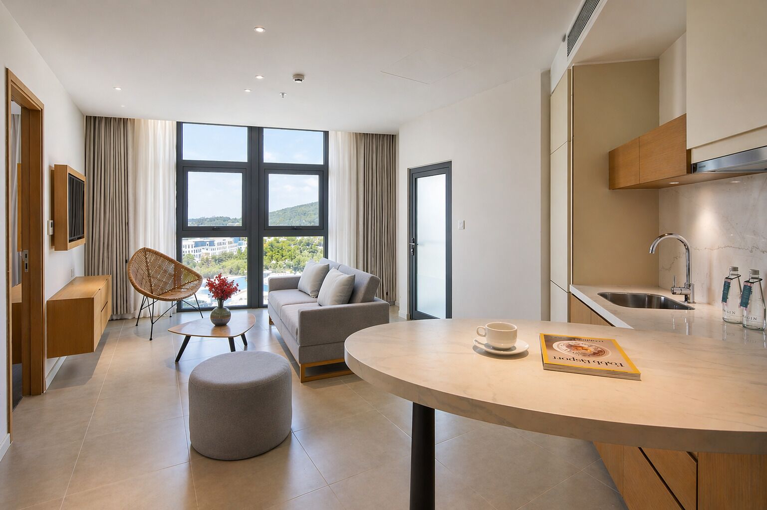 Junior Suite, 1 King Bed | In-room safe, individually decorated, individually furnished, desk