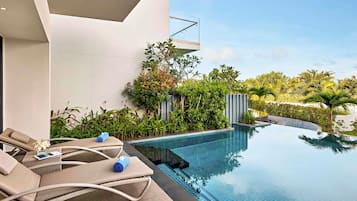 2 bedrooms, in-room safe, individually decorated, individually furnished