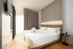 Deluxe Room | Premium bedding, down duvets, minibar, in-room safe
