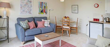 Cottage | Woonruimte | Flatscreentelevisie