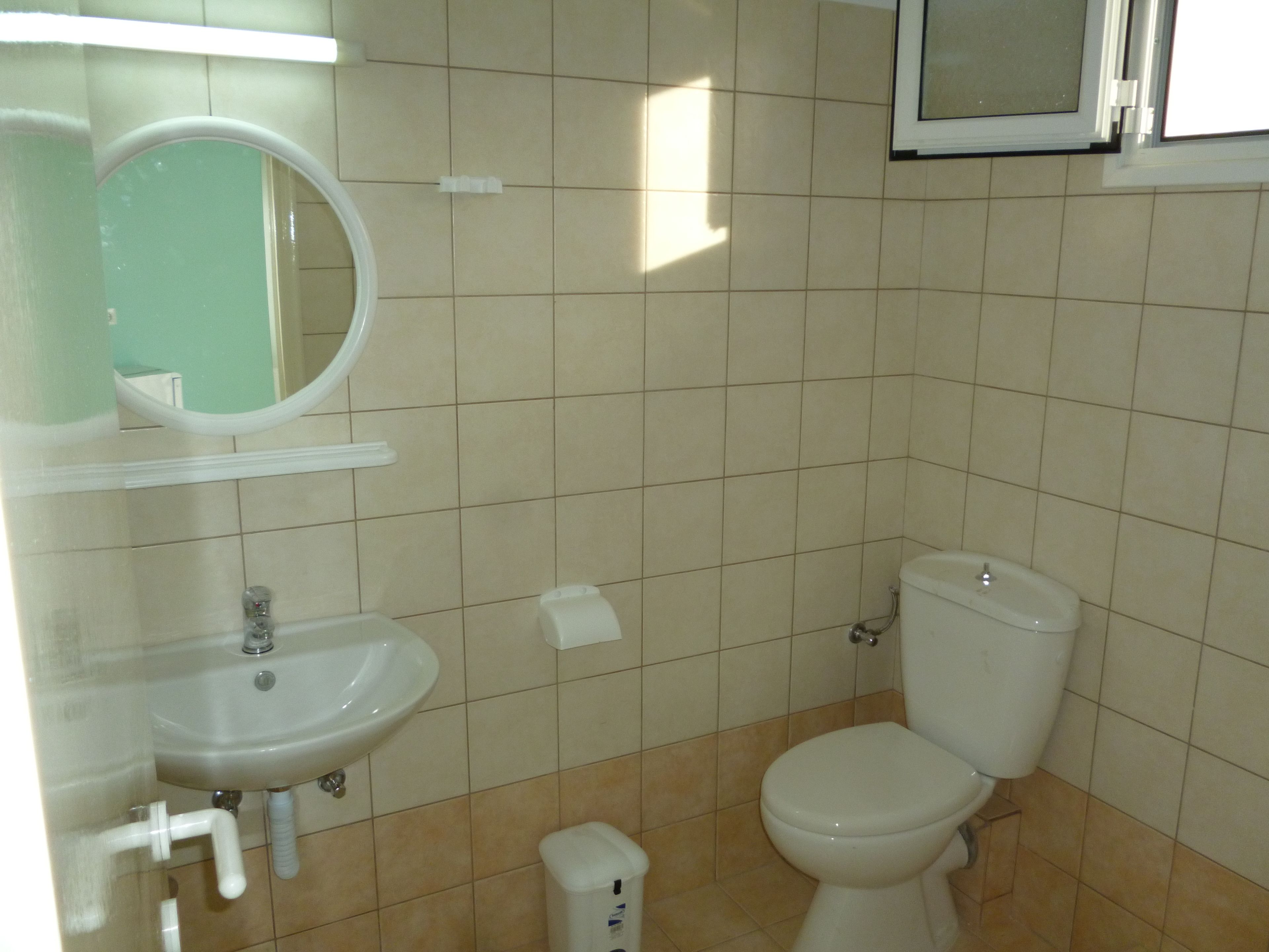 Coffres-forts dans les chambres, bureau