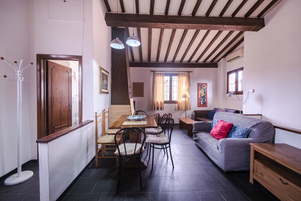 Living room - View to the Duomo Just Infront of Pitti Palace (Florence)