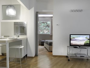 Apartamento, 1 quarto | TV
