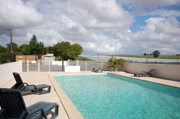 Seasonal outdoor pool - Camping La Clé des Champs (Arces)