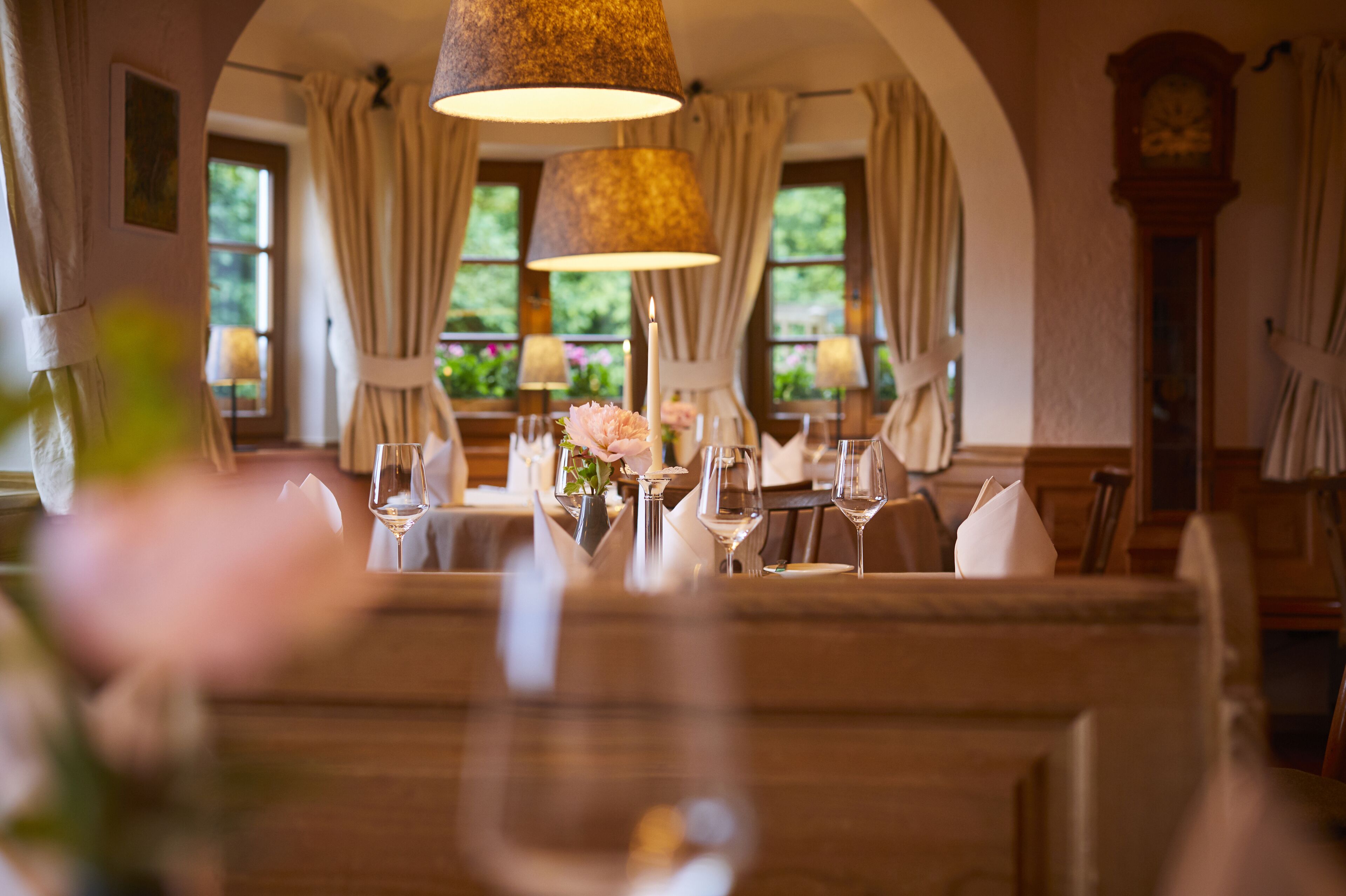 lunch, dinner served; german cuisine, garden views