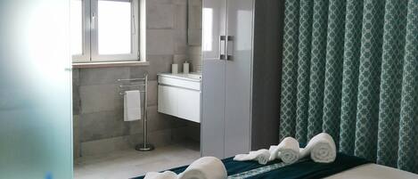 Standard tvåbäddsrum | Gratis wi-fi och sängkläder