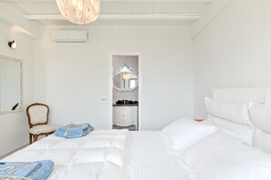 Superior Villa, 2 Bedrooms, Sea View - On The Rocks Antiparos (Antiparos)