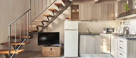 Appartement, 1 chambre | Cuisine privée | Micro-ondes, plaque de cuisson