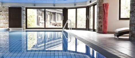 屋内プール、サンラウンジャー