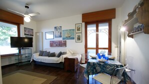 Immagine non classificata, 3 di 14, pulsante