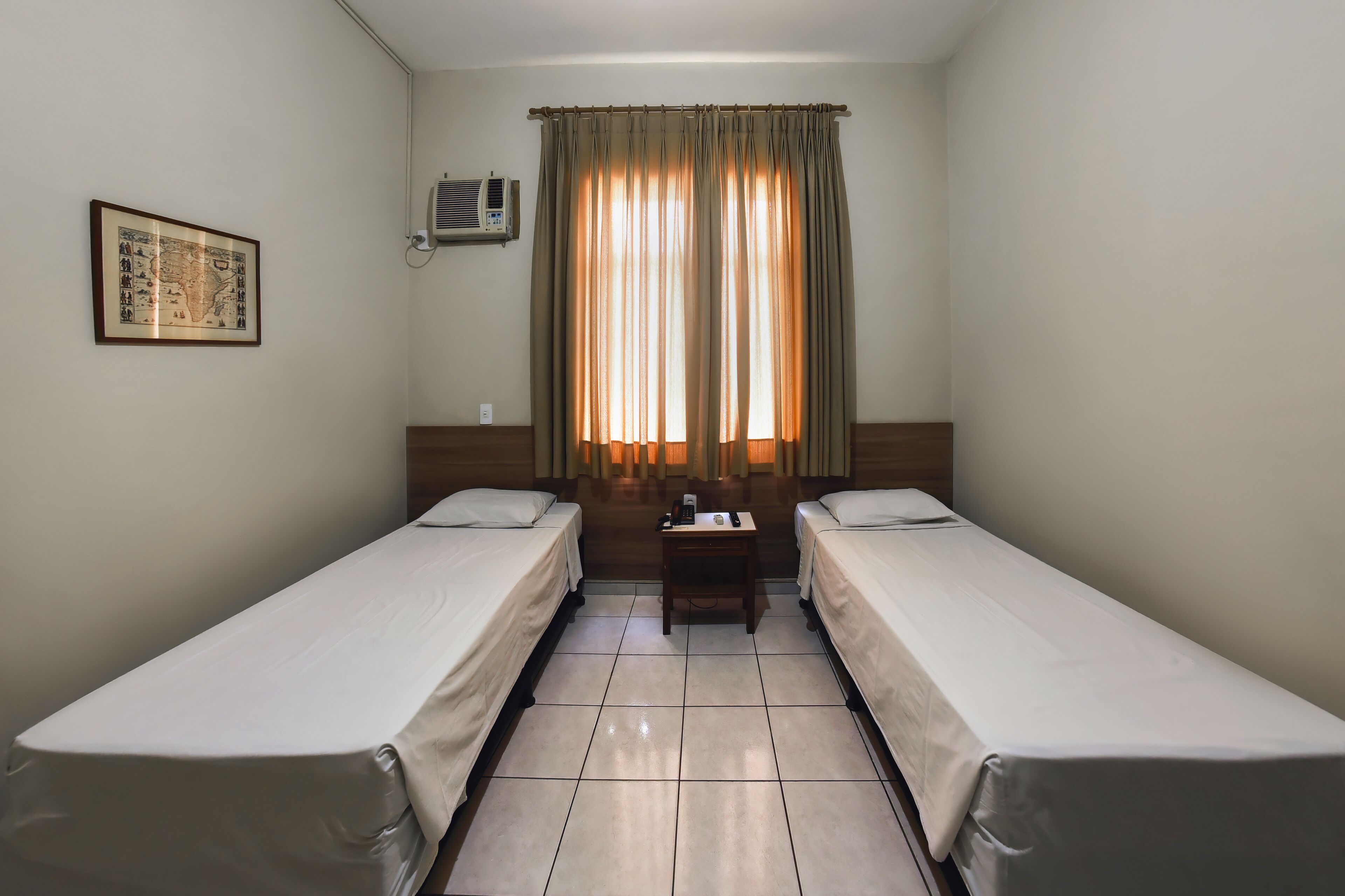 double or twin room | minibar, desk, soundproofing, free wifi