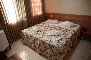 Minibar, desk, soundproofing, free WiFi - Hotel Itamarati (São José do Rio Preto)