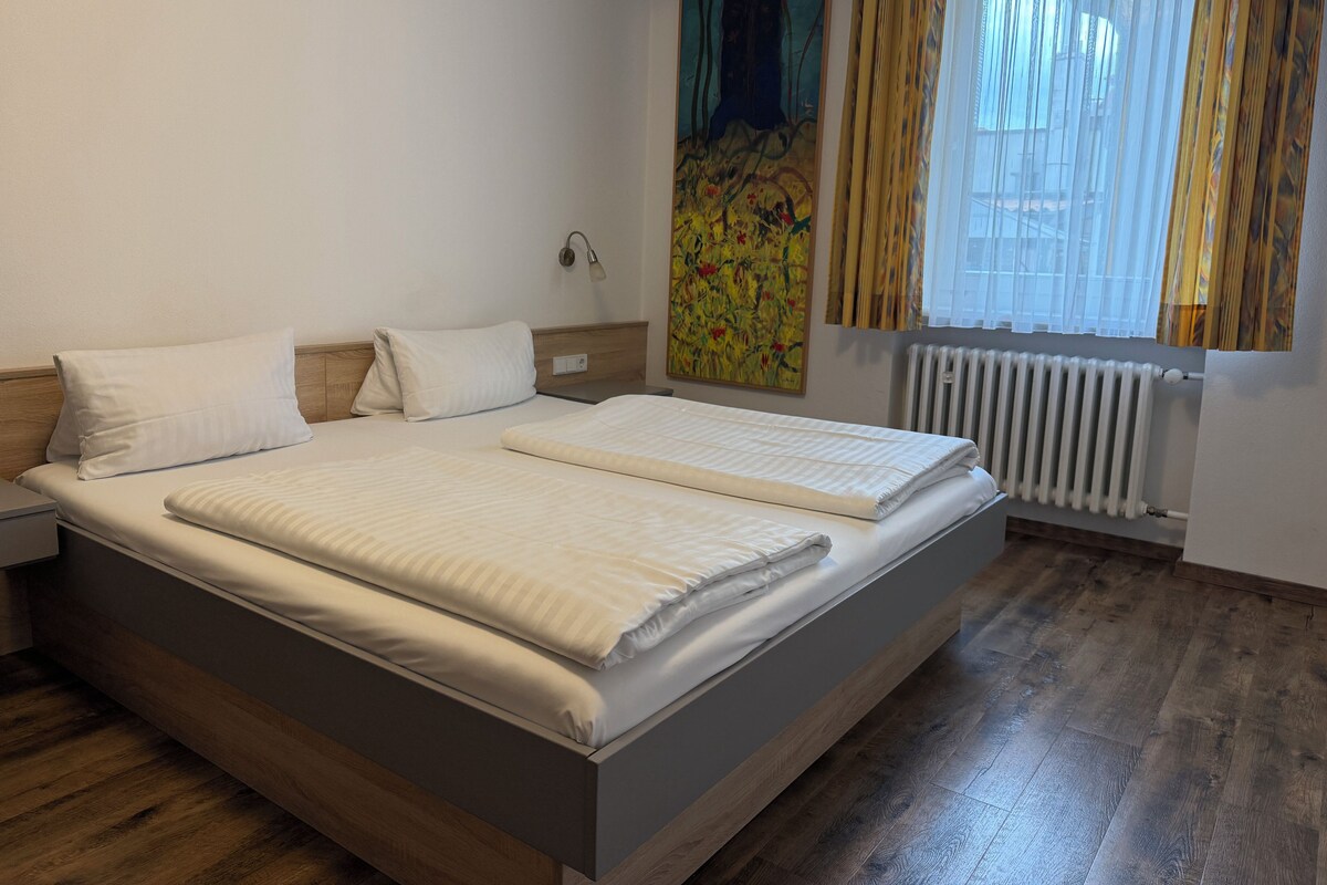 Hypoallergeen beddengoed, een bureau, een laptopwerkplek, gratis wifi
