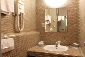 Bathroom - Steichele, Hotel Restaurant Weinstube (Nuremberg)