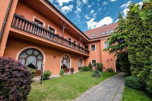 Exterior - Hotel Octarna (Kromeriz)