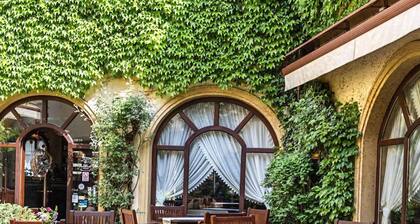 Hotel Octarna