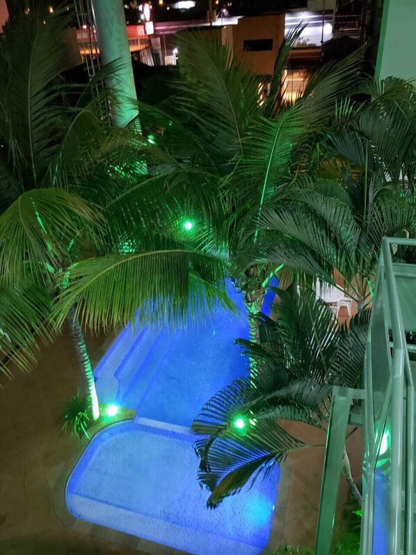 Outdoor pool, pool loungers