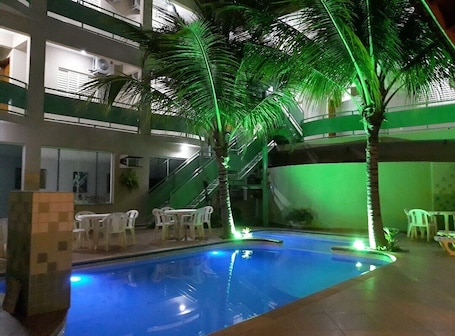 Outdoor pool, sun loungers