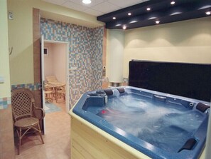 Bain à remous intérieur