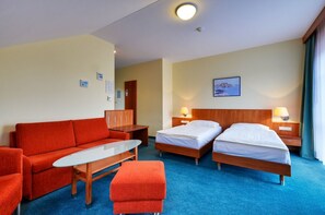 Business Double or Twin Room | Minibar, in-room safe, desk, blackout drapes - Hotel Filipinum (Jablonne nad Orlici)