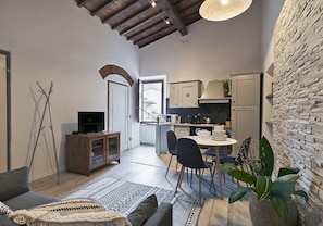 Apartment, 2 Schlafzimmer | Wohnbereich