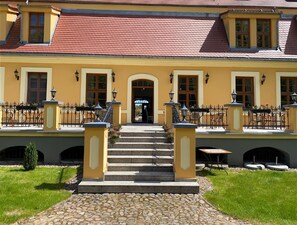 Exterior - Pałac w Rymaniu (Ryman)