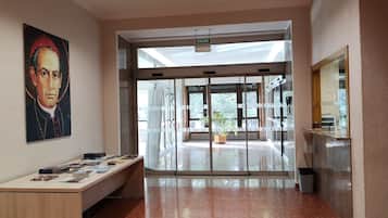 Mostrador de check-in y check-out