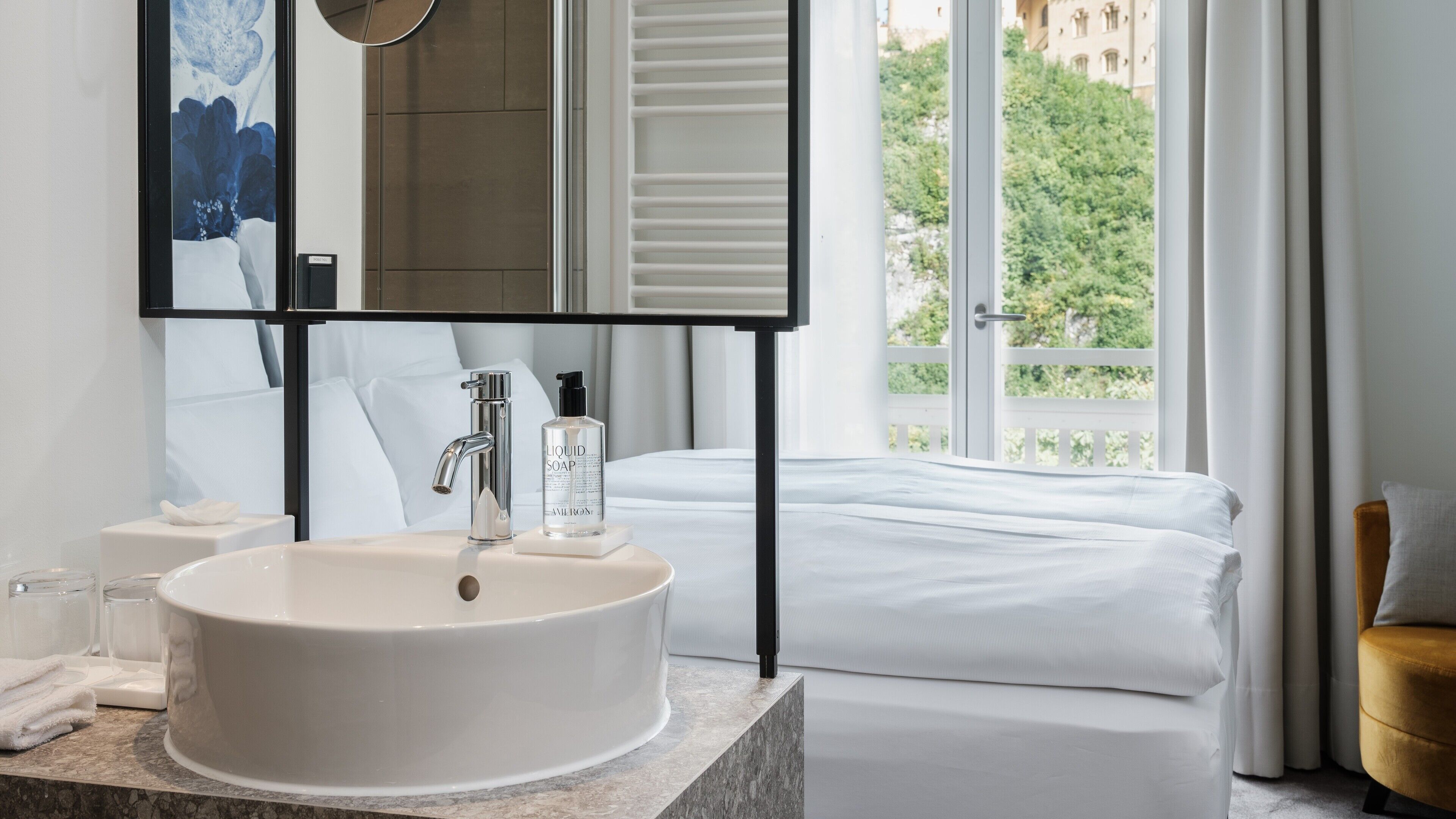 Standard-Doppelzimmer | Badezimmer | Haartrockner, Bademäntel, Hausschuhe, Handtücher