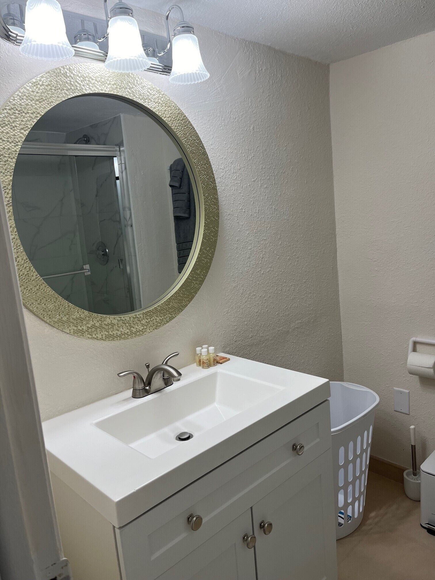 signature studio suite, 1 queen bed | bathroom | shower, free toiletries, towels