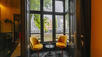 Champagne Suite | Balcony