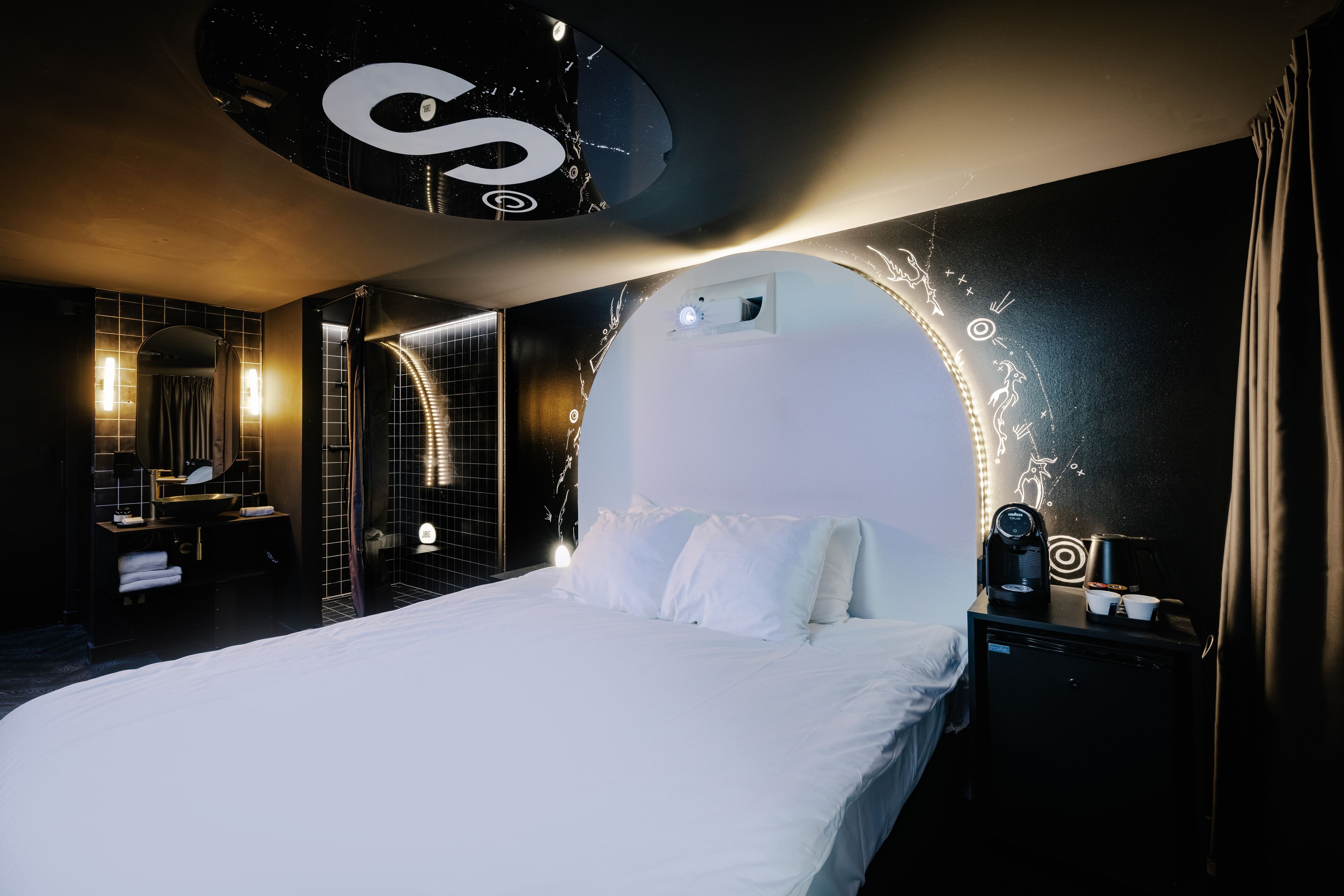 Photo - SUPPER Hotel