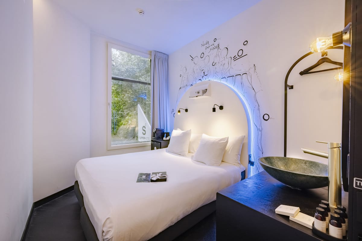 1 habitación y ropa de cama de alta calidad