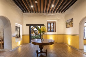 Interior - Suites Los Camilos - Adults Only (Mexico City)