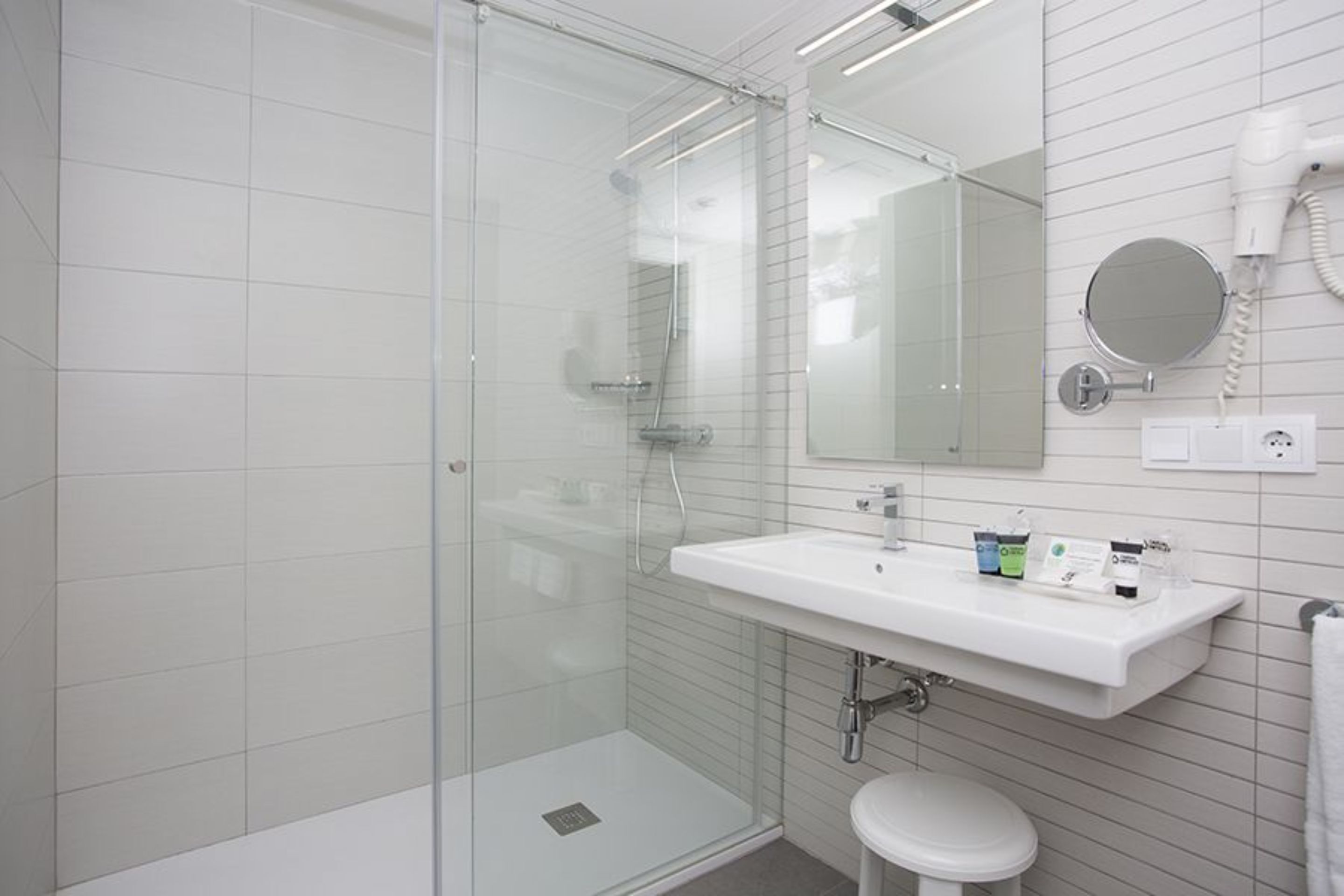 single room | bathroom | shower, designer toiletries, hair dryer, towels