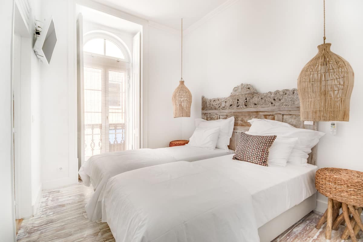 Double or Twin Room | Minibar, in-room safe, individually decorated, individually furnished