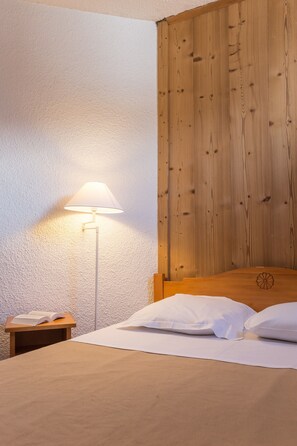 Individually decorated, individually furnished, WiFi, wheelchair access - Le Schuss de Val Thorens (Les Belleville)