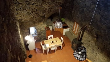 Maison, 2 chambres | Salle de séjour
