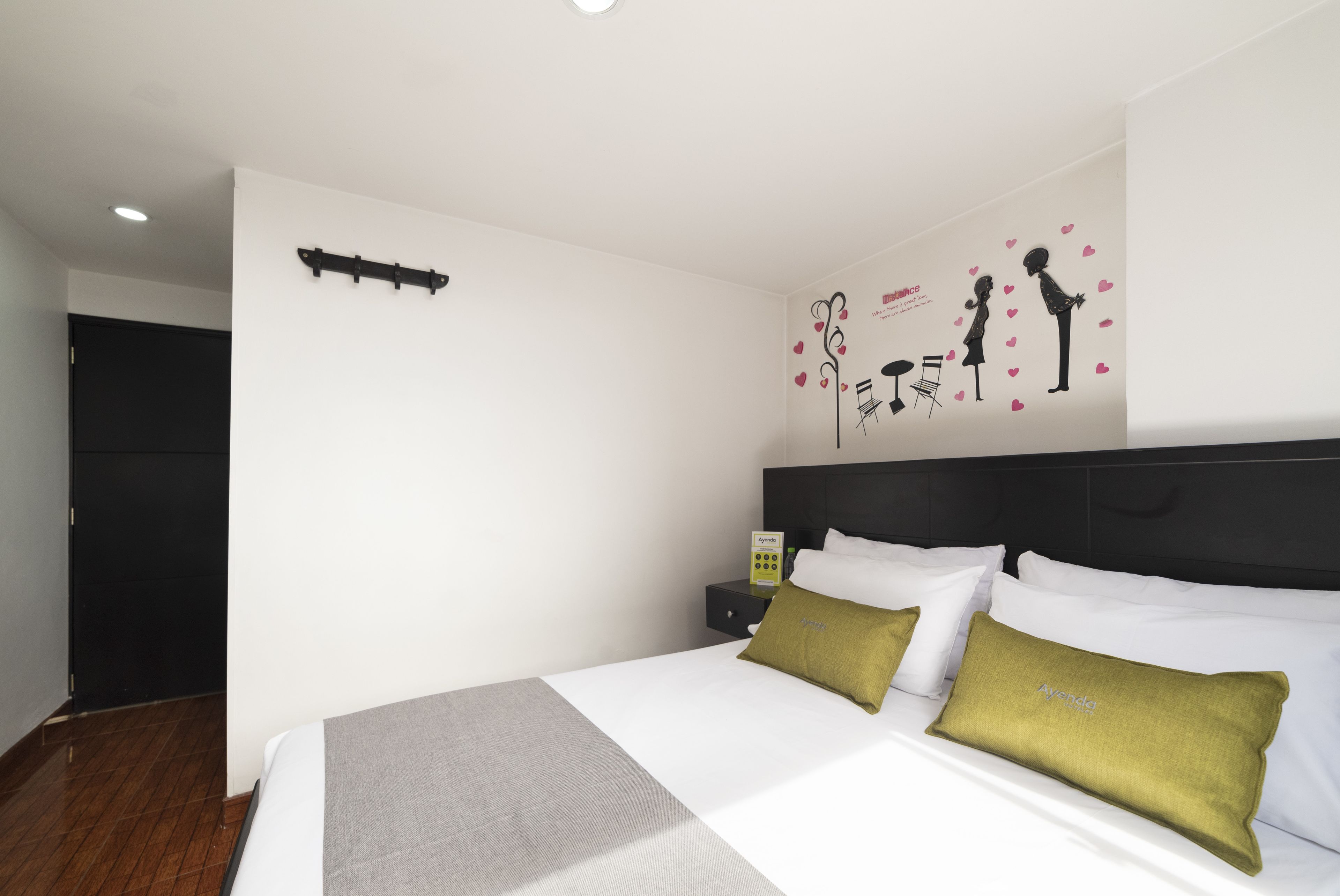 triple room | free wifi, bed sheets