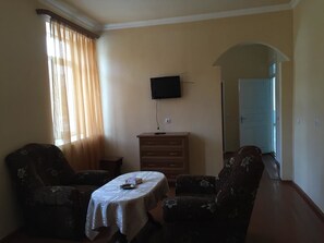 Property entrance - Meghri Inn (Meghri)