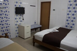 10 chambres, matelas mémoire de forme, bureau