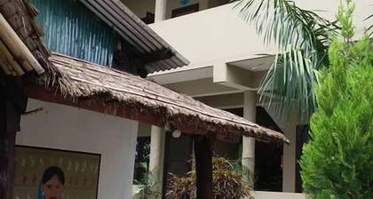 Sauraha Boutique Resort