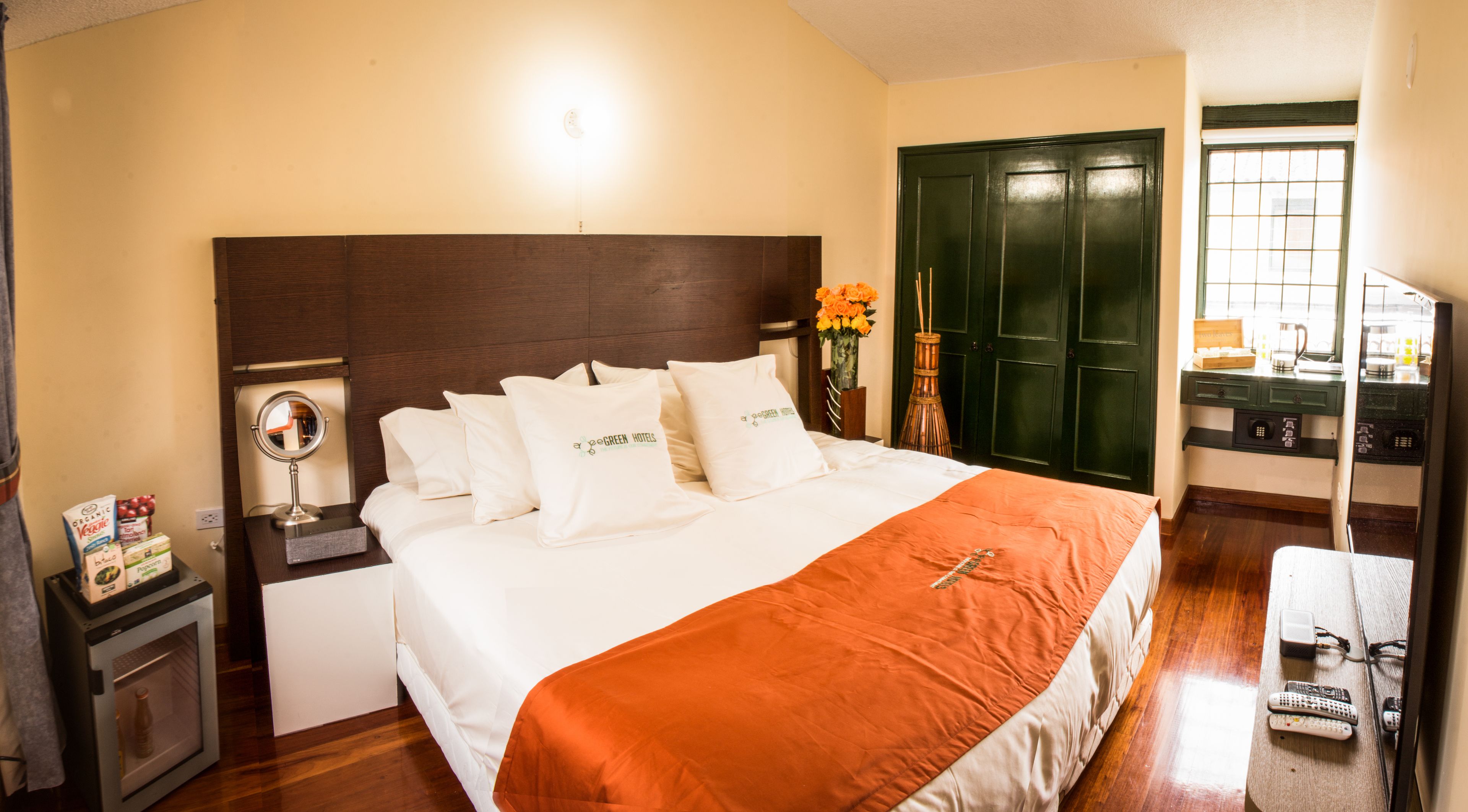 룸, 공용 욕실 (Master) | 고급 침구, 다리미/다리미판, 간이 침대, 무료 WiFi