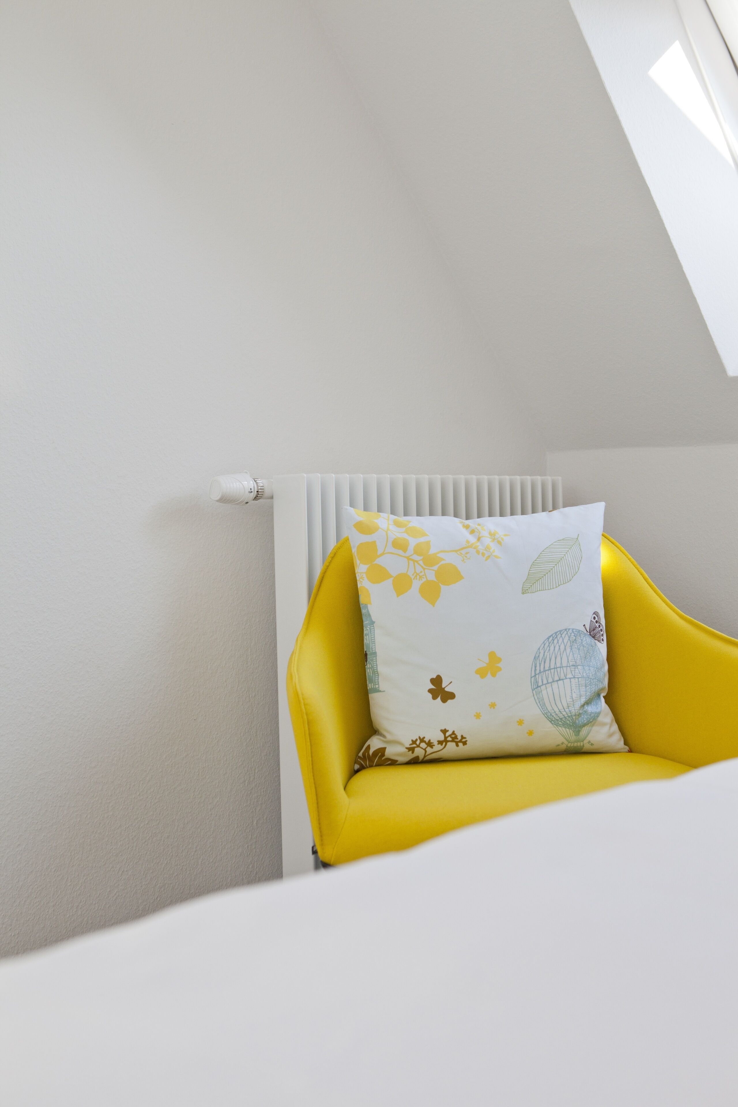 basic single room | room amenity