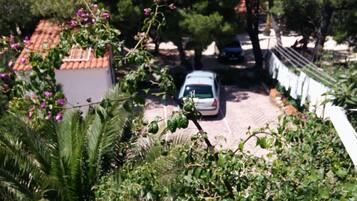 Căn hộ, quang cảnh vườn | Bãi đậu xe | Bãi đậu xe tự phục vụ miễn phí