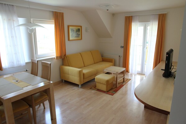 Télévision à écran plat de 36 pouces avec chaînes thématiques