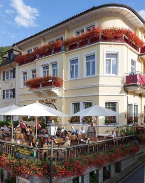 Outdoor dining - Wellness Privathotel Post AN DER Therme (Badenweiler)